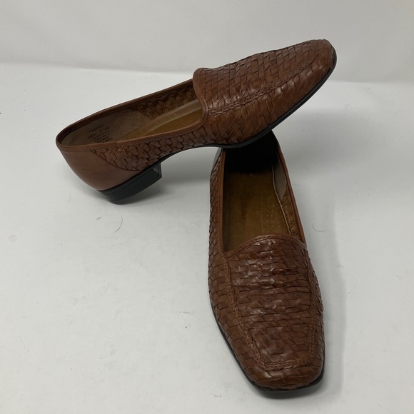 Naturalizer Woven Tan Leather Loafers Size 7.5M  740N29 - Picture 1 of 12